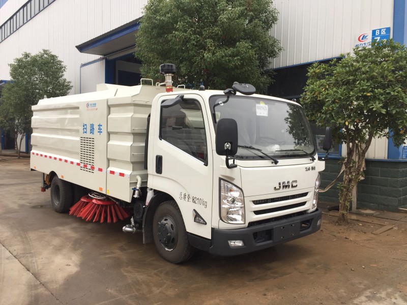 江鈴掃路車圖片