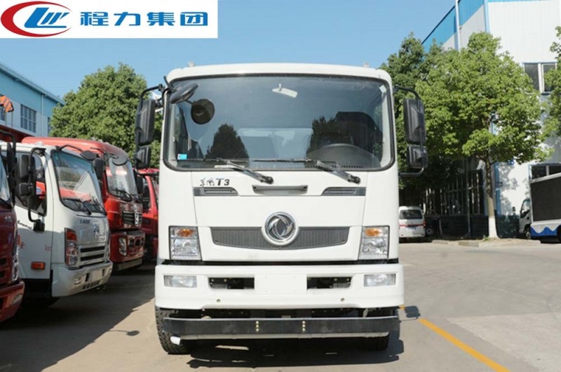 東風御虎T3新款10噸灑水車