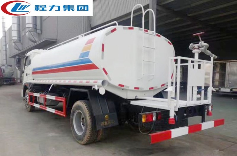福田瑞沃8-12噸灑水車