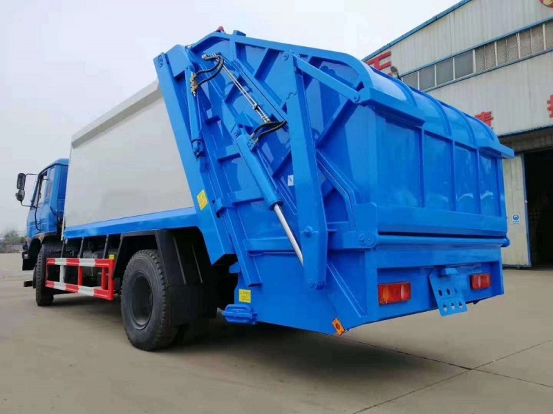 東風153G壓縮垃圾車（10-14方）