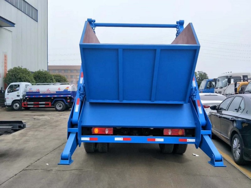 東風145(8-110方)擺臂垃圾車