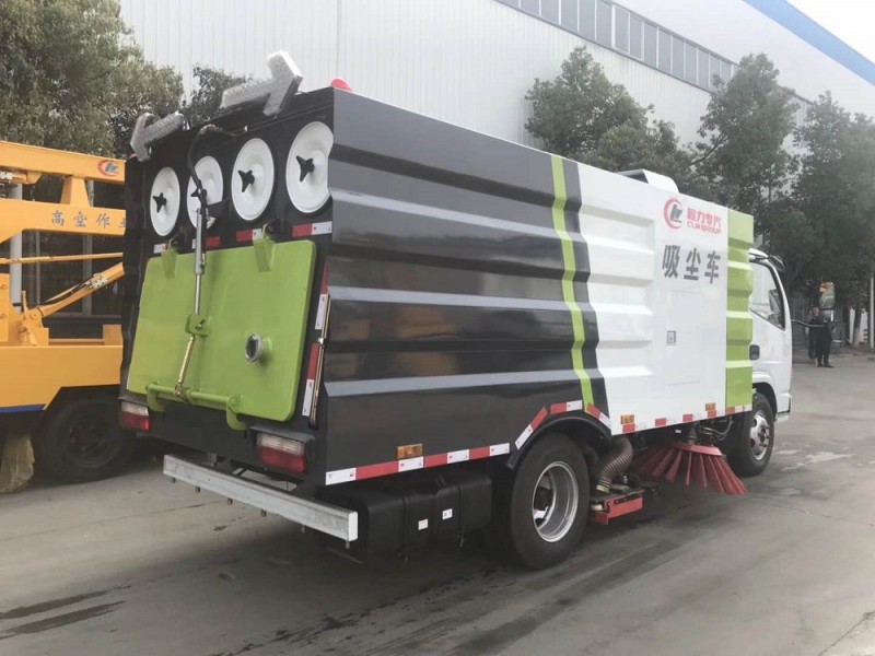 東風(fēng)小多利卡5方吸塵車