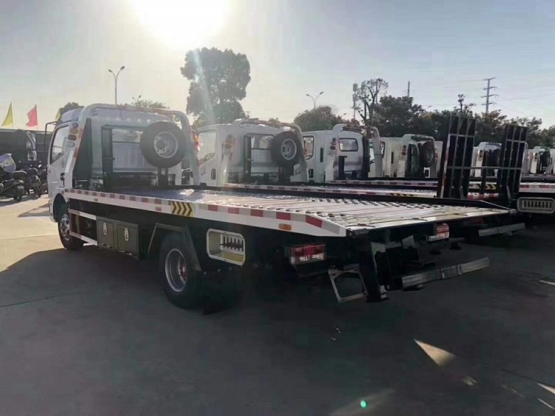 東風(fēng)凱普特一拖二清障車