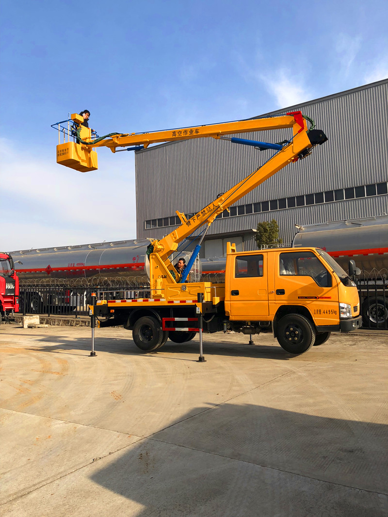江鈴雙排12米藍牌高空作業車圖片