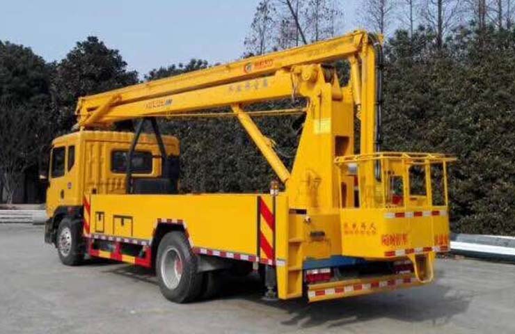東風(fēng)D9高空作業(yè)車20-22米圖片