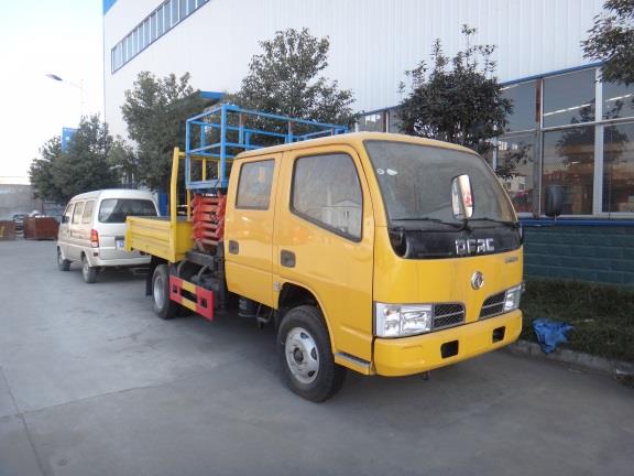 東風雙排座8-10米平臺升降高空作業車圖片