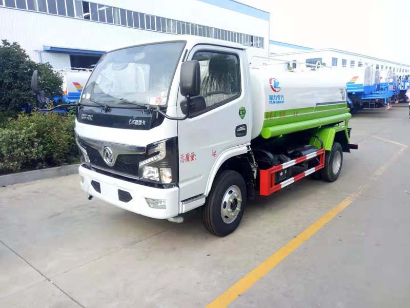 國(guó)六東風(fēng)5噸灑水車