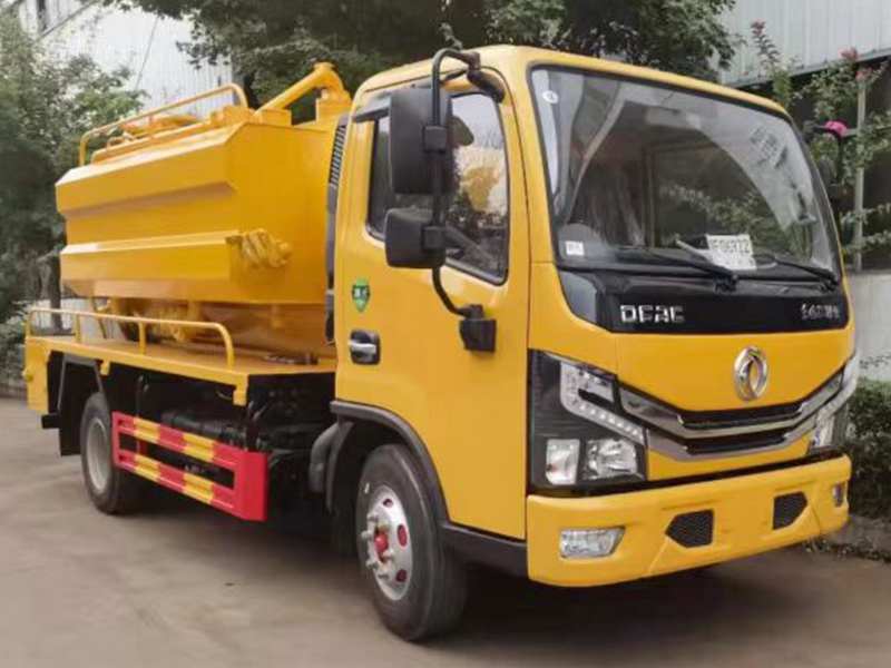 東風多利卡清洗吸污車（6方）